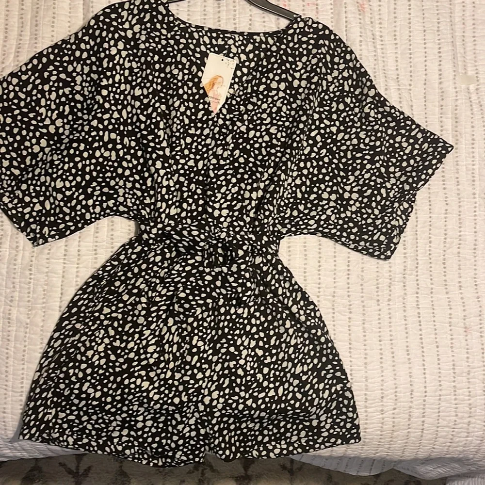 Romper - Picture 2 of 2